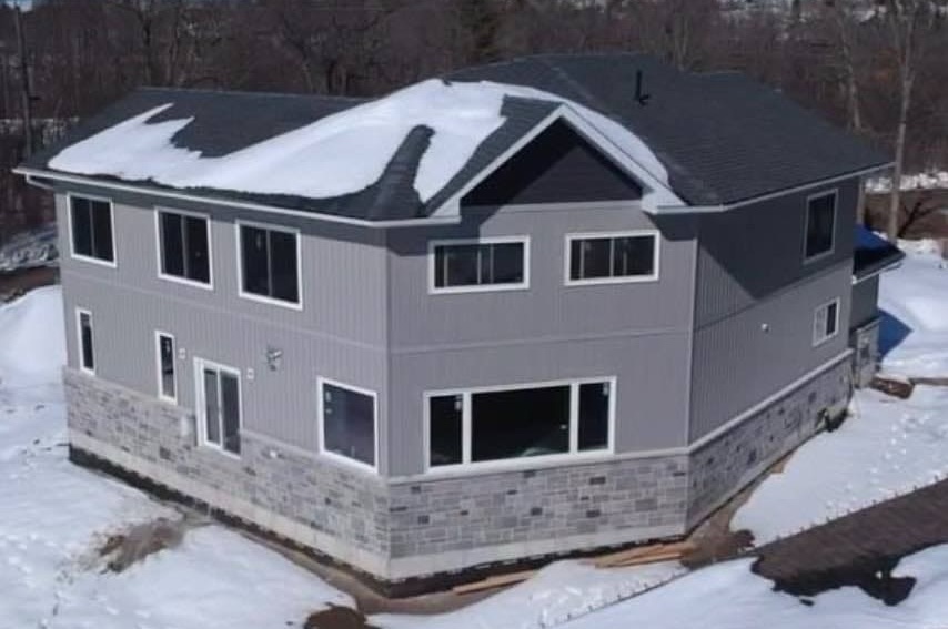 Sykes custom home exterior built by Derigay Developments in Ontario